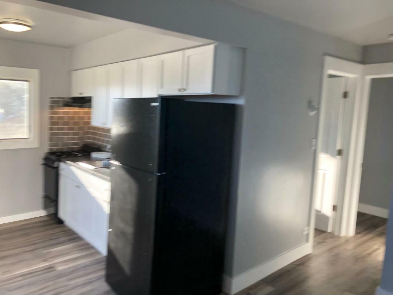 Alexander'S Landing Aparthotel Монтичело Екстериор снимка