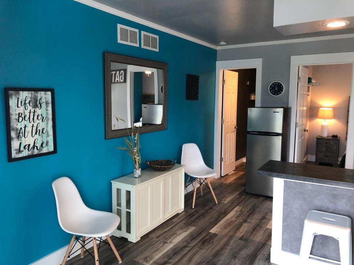 Alexander'S Landing Aparthotel Монтичело Екстериор снимка