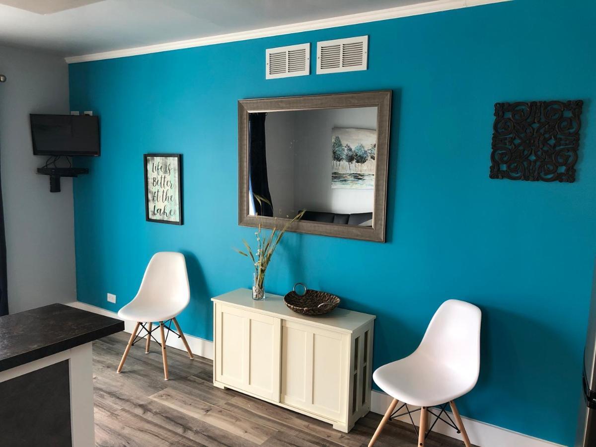 Alexander'S Landing Aparthotel Монтичело Екстериор снимка